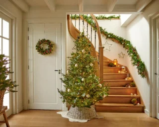 Everlands Norway spruce - kunstkerstboom met verlichting groen 1,8m x 1,27m