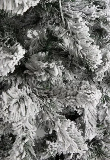 Memphis - Besneeuwde Kunstkerstboom - Flock - lengte 210 cm en 990 takken