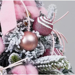 Tafelkerstboom - 40 cm - Mini kunstkerstboom - Met roze ornamenten - Bevlokte kerstboom - Kerstdecoratie - Geschikt voor binnen