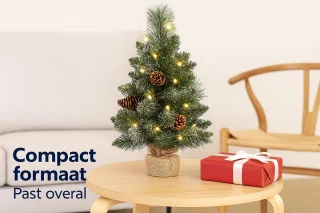 Mini Kunstkerstboom 40 cm met LED-verlichting, Timerfunctie & Versiering – Compacte Tafelkerstboom met Sneeuw & Dennenappels – Batterij (AA) – Voor Thuis of Kantoor