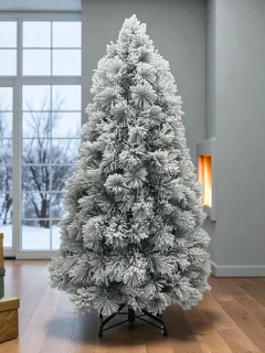 Kunstkerstboom met sneeuw