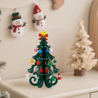 Kerstboom - Kleine kerstboom - 14*19cm - Tafeldecoratie van hout voor op tafel - Kerst speelgoedset - Met willekeurige mini-ornamenten - Leuk kerstcadeau om te knutselen en ontwerpen - In doos