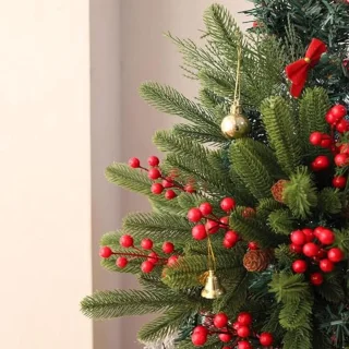 30 Stuks Kunstmatige Dennentakken voor Kerstdecoratie - Ideaal voor Slingers en Kransen