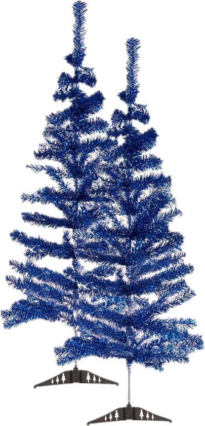 2x kunststof ijsblauwe kerstbomen 120 cm met voet
