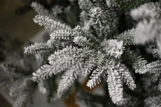 Andorra Flocked Kunstkerstboom 183cm Groen Metalen Voet