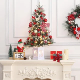 Besneeuwde kerstboom