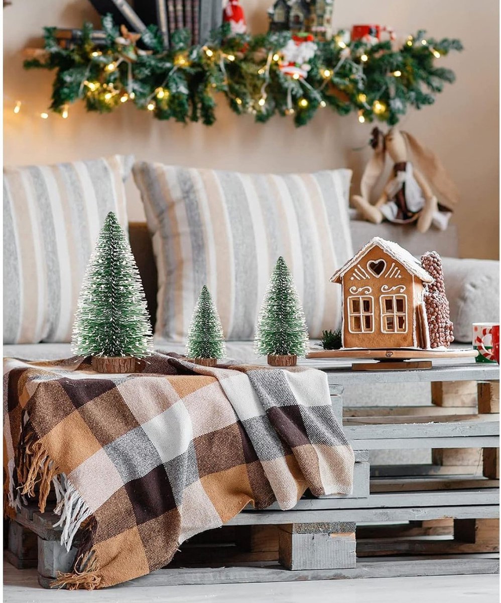C 3x Mini Kerstboom met Verlichting