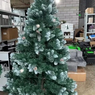 Canadese Spar Kerstboom 210cm Zonder Verlichting