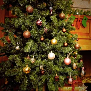 Casaria PE Kerstboom 180 cm Groen Metalen Voet