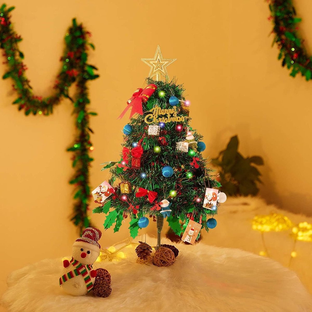 Decoratieve kerstboom 60 cm met ornamenten en gouden ster