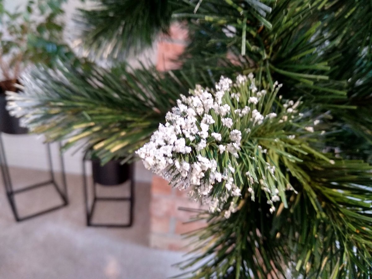 DIAMANT Pijnboom Kunstkerstboom 160 cm op houten stam