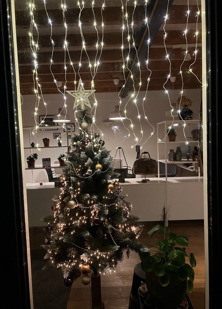 DIAMANT Pijnboom Kunstkerstboom 160 cm op houten stam