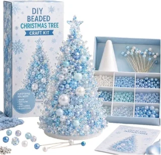 Diy kerstboomset van kralen blauw