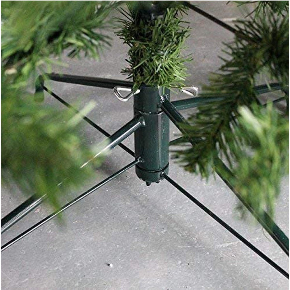 Everlands Imperial Pine Kunstkerstboom 240 cm