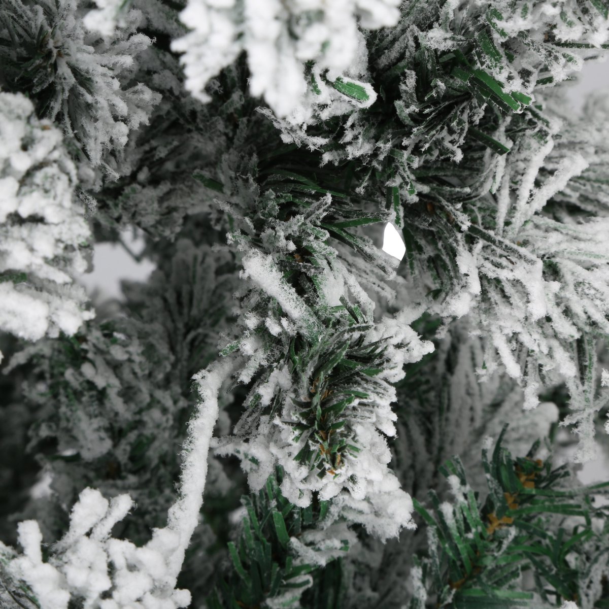 Excellent Trees Rova Witte Kerstboom LED 180cm