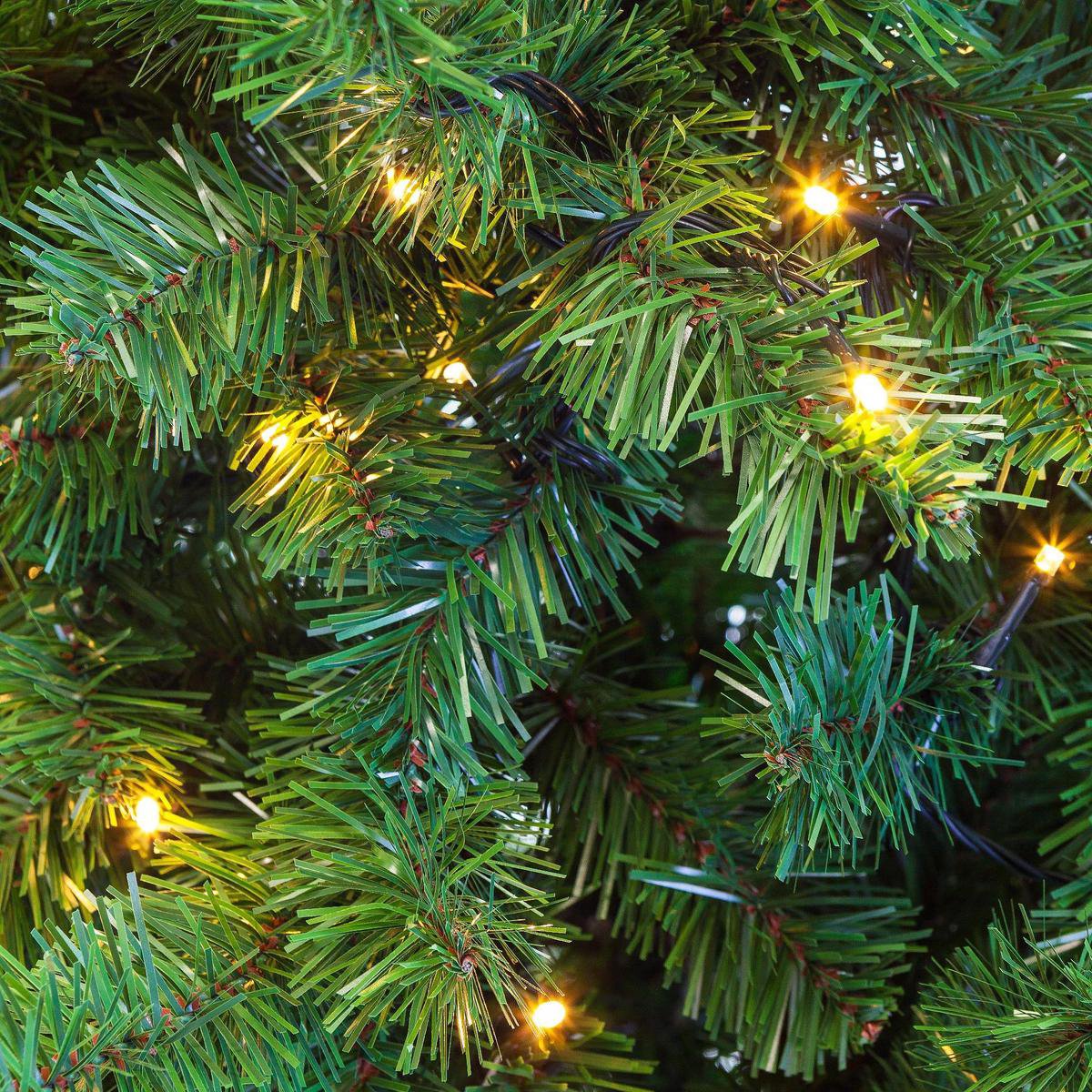 Excellent Trees Stavanger Kerstboom LED 240 cm