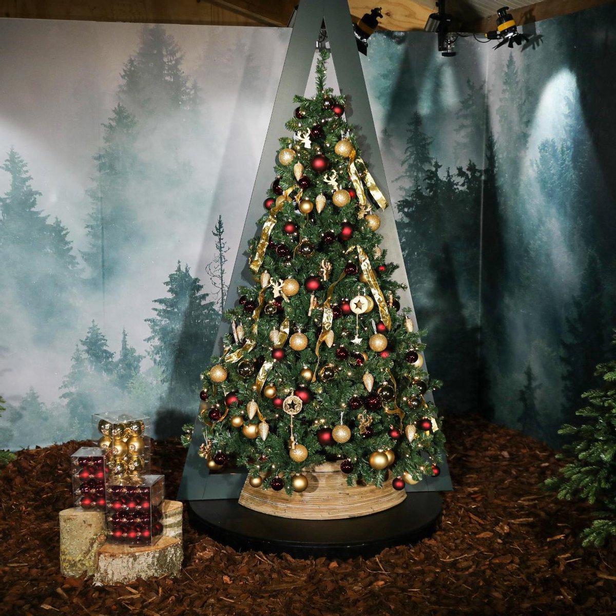 Excellent Trees Stavanger Kerstboom LED 240 cm