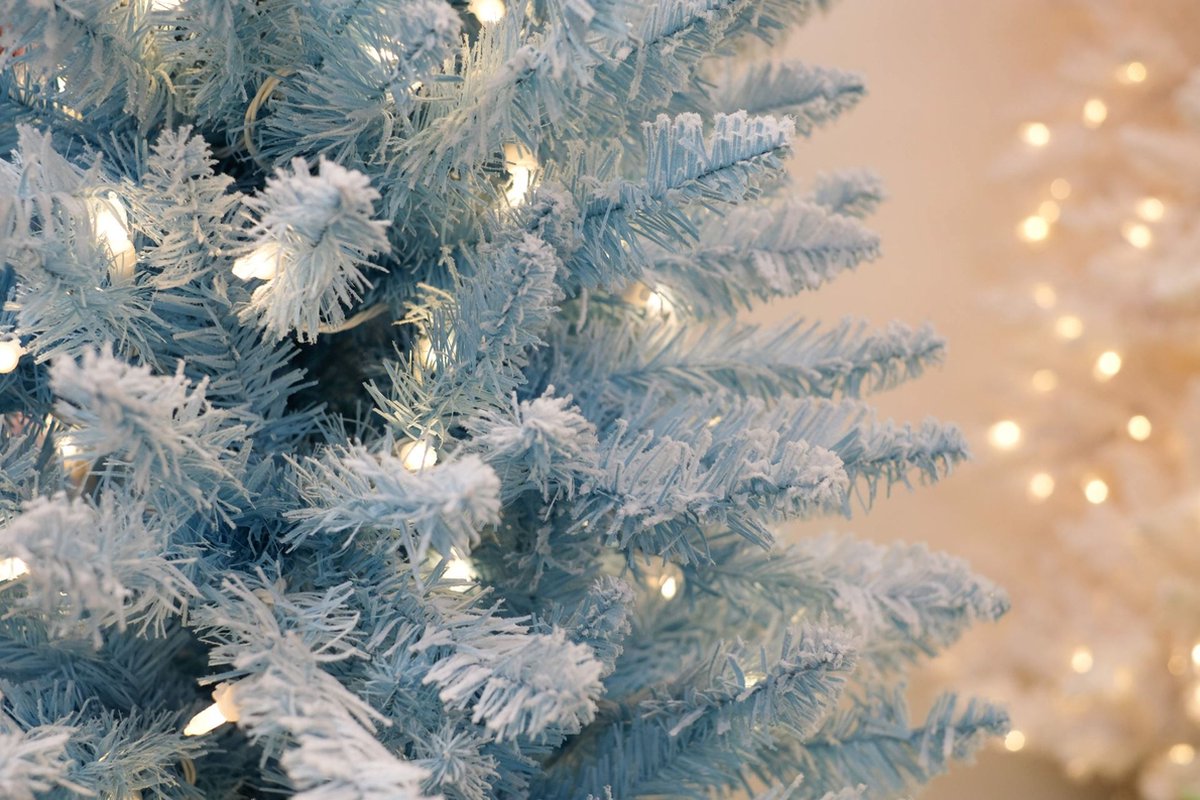 Funky Baby Blue Kunstkerstboom 183 cm Pastelblauw
