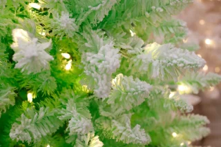 Funky Green verlichte kunstkerstboom 183 cm lichtgroen met metalen voet