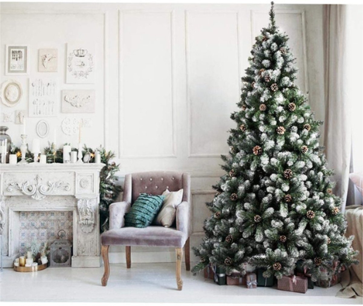 Harmony Marilleva Super Dicht Grenen Kerstboom Besneeuwd met Dennenappels 180 cm