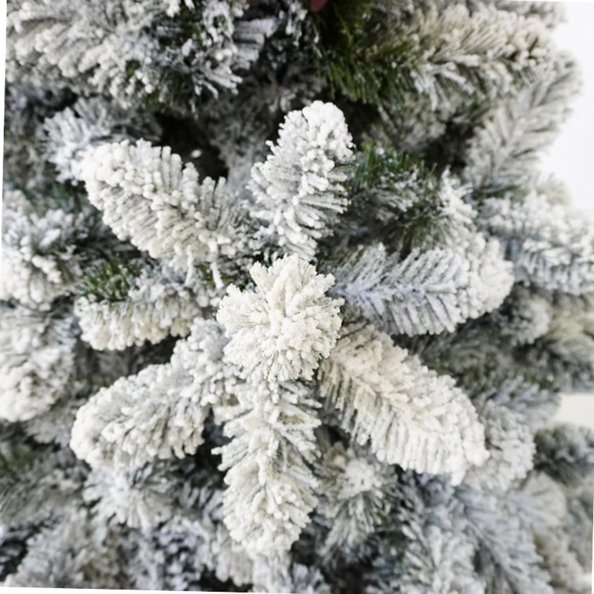 Kerstboom met Sneeuw 180 cm Realistisch
