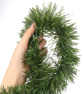Kerstkrans Kunstdennen 15,5 m Groen