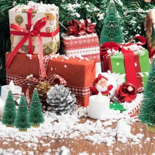 Kleine kunstkerstboom tafeldecoratie