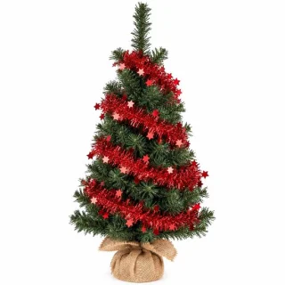 Kunst kerstboom met rode folieslinger en jute zak