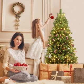 Kunstkerstboom 150 cm PE/PVC met houten standaard