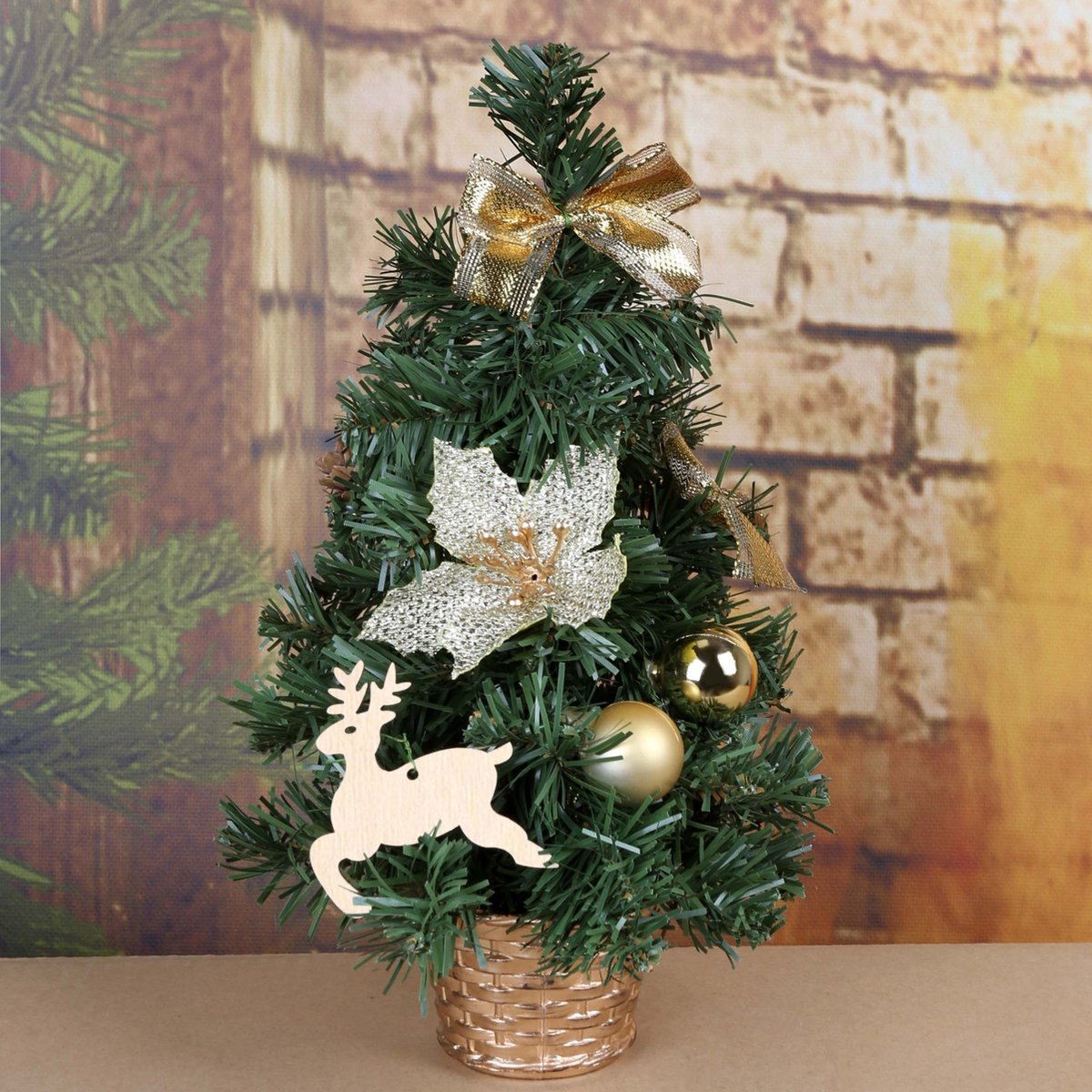 Kunstkerstboom 30cm met gouden ornamenten in pot