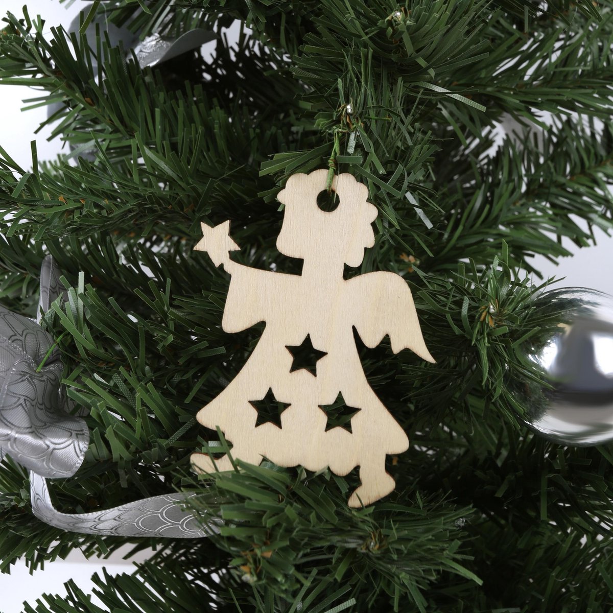 Kunstkerstboom 60cm in pot met zilveren ornamenten