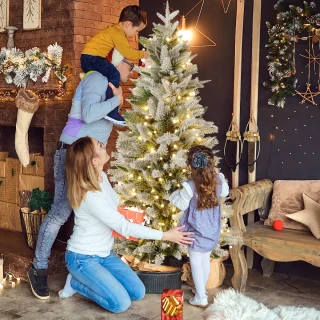 Kunstkerstboom PE/PVC 225 cm