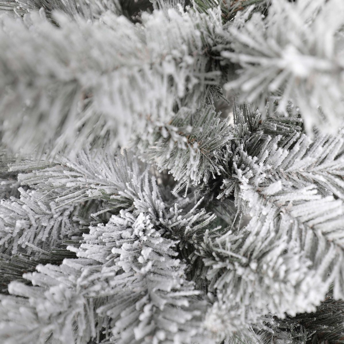 Kunstkerstboom Slanke Spar Besneeuwd 90 cm PVC