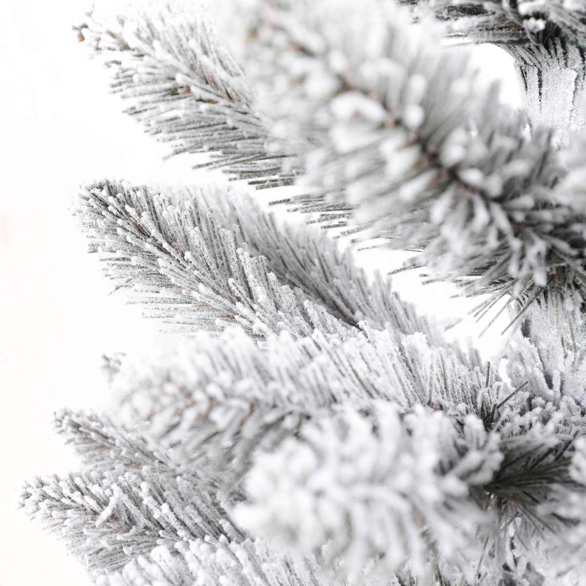 Kunstkerstboom Slanke Spar PVC 180 cm Besneeuwd