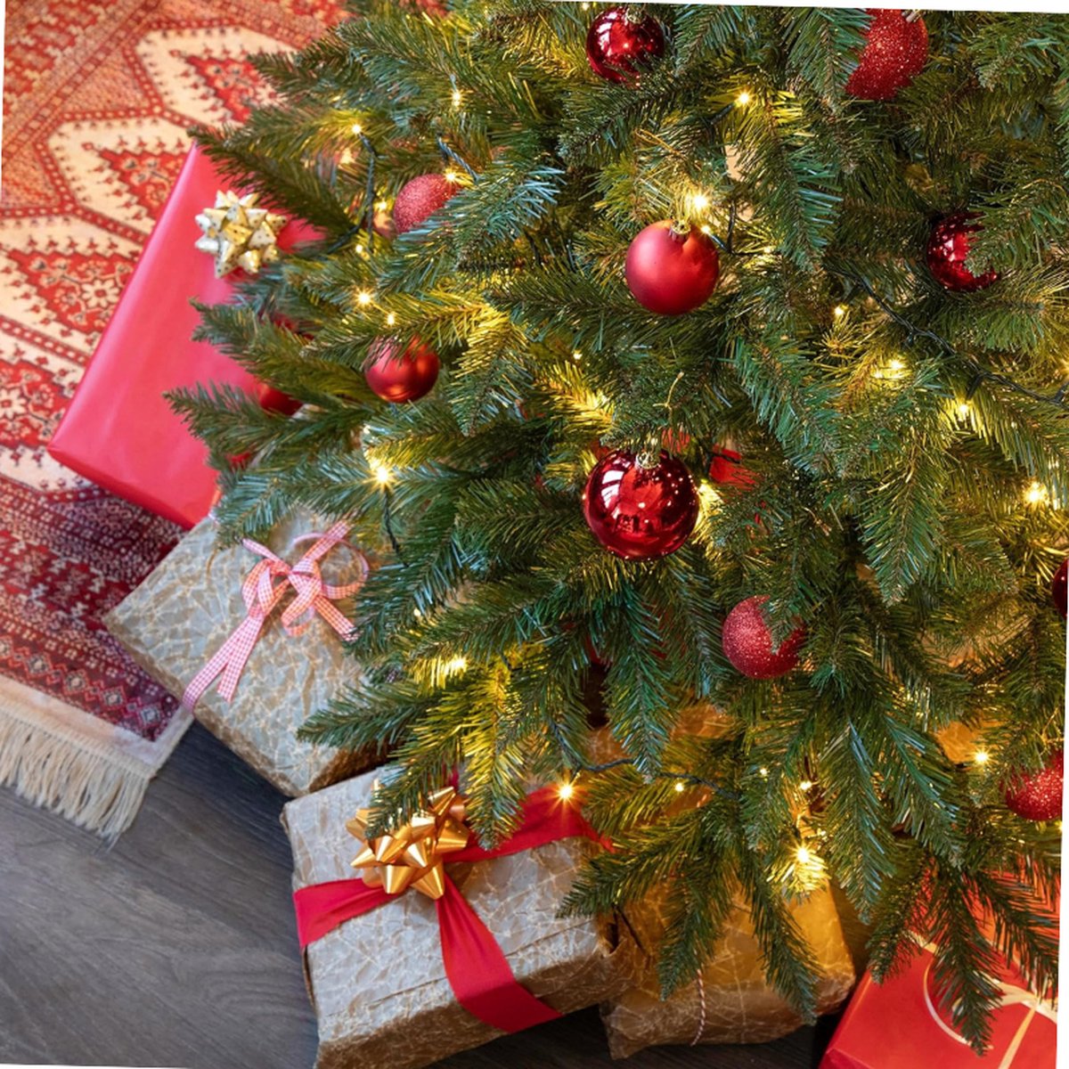 Kunstkerstboom Spar 220 cm Met Houten Stand Made in EU