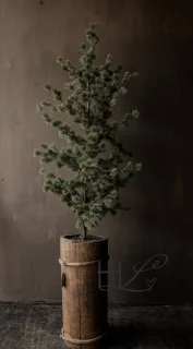 Larix Kunstkerstboom 120 cm - Zwarte Pot