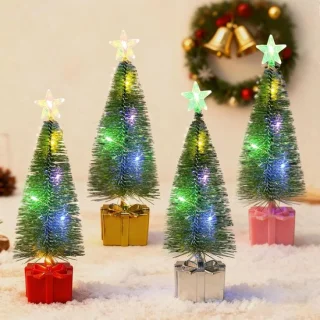 Mini kerstboom - A - 16 cm - Kunststof met ledlichten - Voor huistafeldecoratie