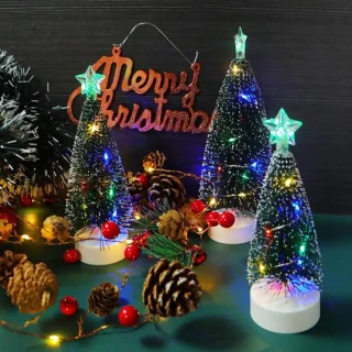 Mini kerstboom met lichten