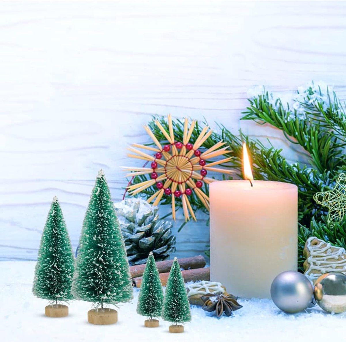 Mini-kunstkerstboom dennenboom met houten sokkel 24 stuks
