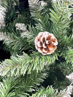 ModernStore kunstkerstboom met sneeuwdecoratie en dennenappels – 120 cm