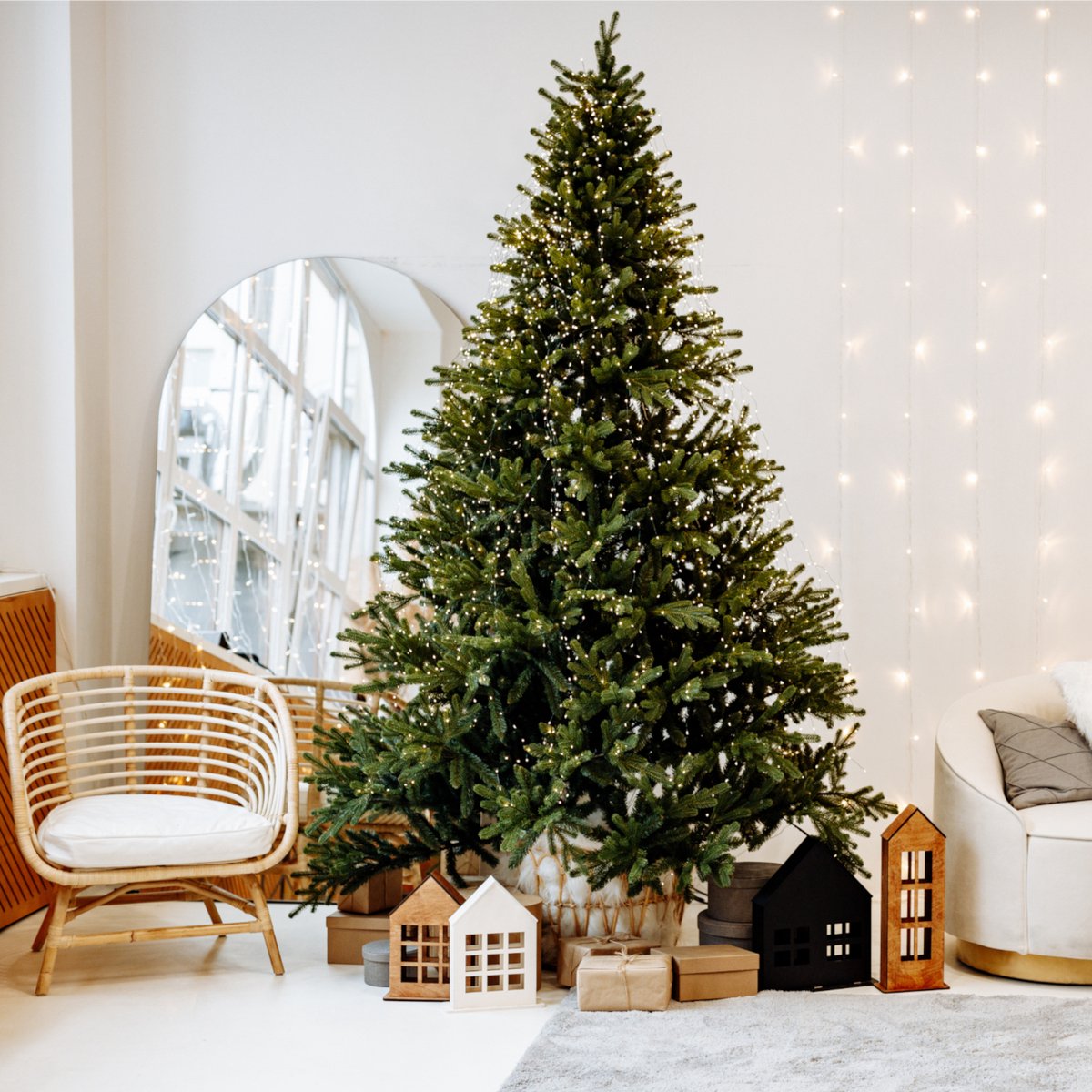 Novatom Kerstboom Besneeuwde Spar PE 250 cm