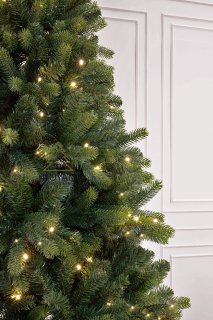 Wat vinden we goed aan de Royal Christmas Bogota Kunstkerstboom 180 cm Groen