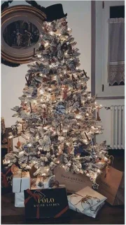 Royal Christmas Flock Tree Deluxe Kunstkerstboom 210 cm