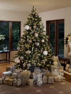 Royal Christmas Spitsbergen Kunstkerstboom 240 cm