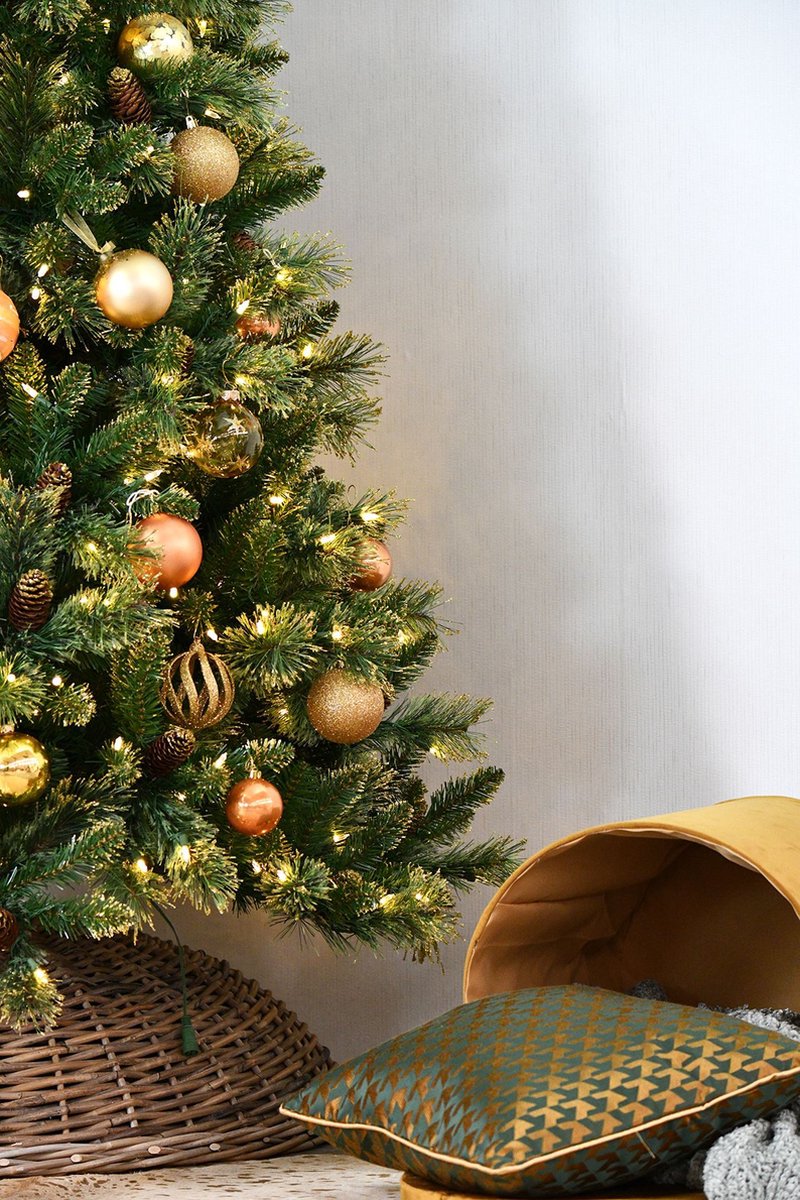 Shimmery Golden Bristle kunstkerstboom 228 cm groen-goud