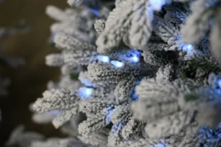 Snowy Hamilton kunstkerstboom 213 cm groen met 600 led lampjes