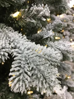 Snowy Sheffield kunstkerstboom 228 cm groen