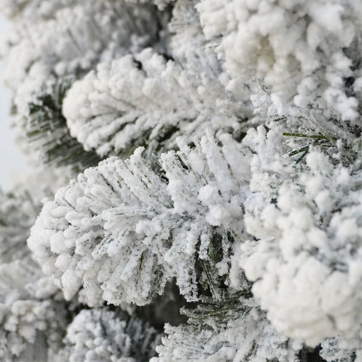 Superrealistisch Besneeuwd Kunstkerstboom 150 cm
