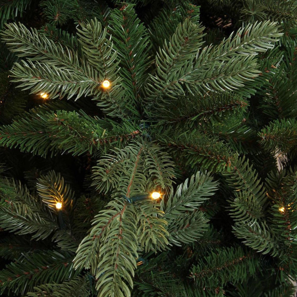 Triumph Tree Halve Kunstkerstboom 245x132 cm Groen