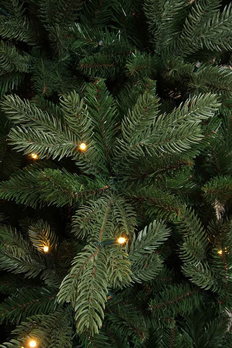Triumph Tree Halve Kunstkerstboom 245x132 cm Groen